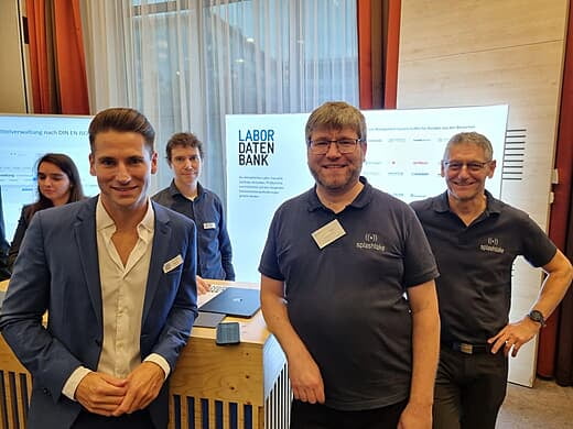Labordatenbank